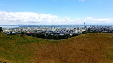 Auckland: Touch and Go